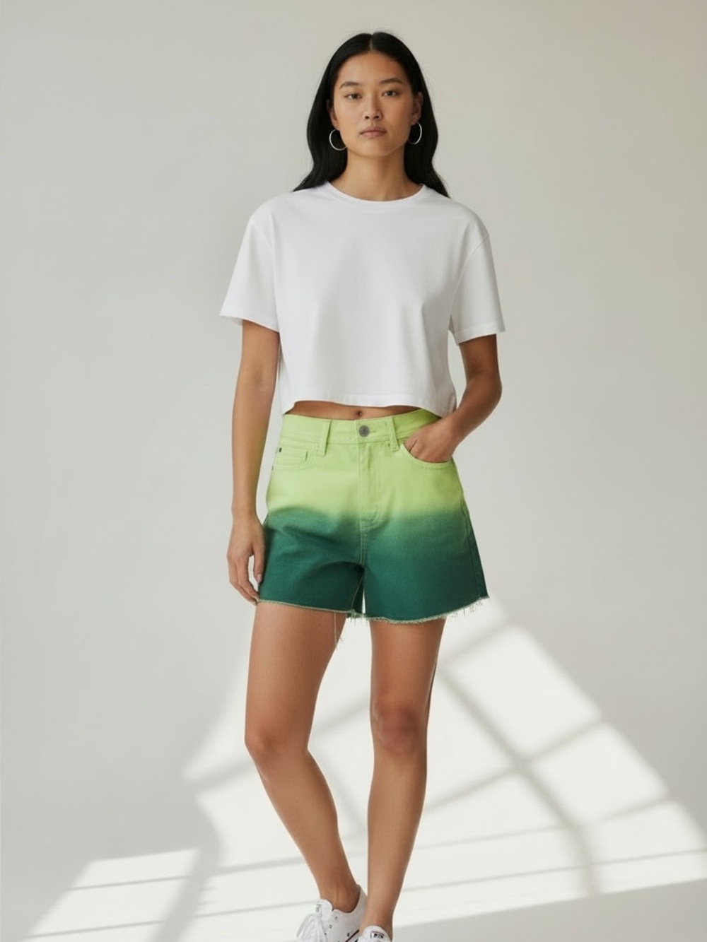 🍏 UO BDG Dip-Dye High-Waisted Denim Shorts